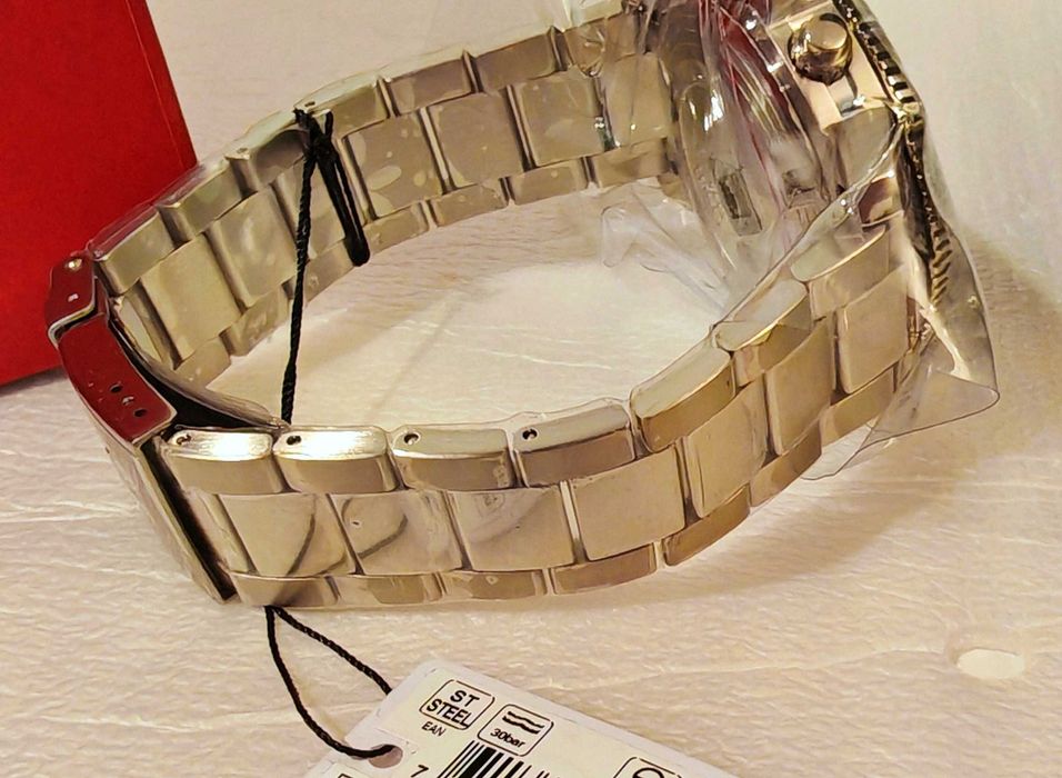 TISSOT SEASTAR 1000 CHRONOGRAPH "PEPSI" чисто нов часовник с хронограф