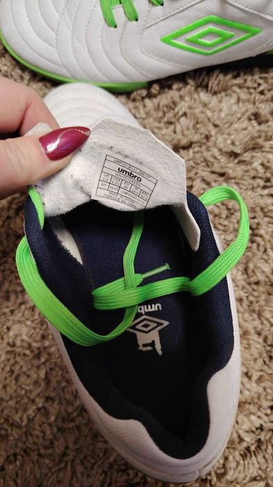 Pantofi sport fotbal , adidas sport Umbro marime 39