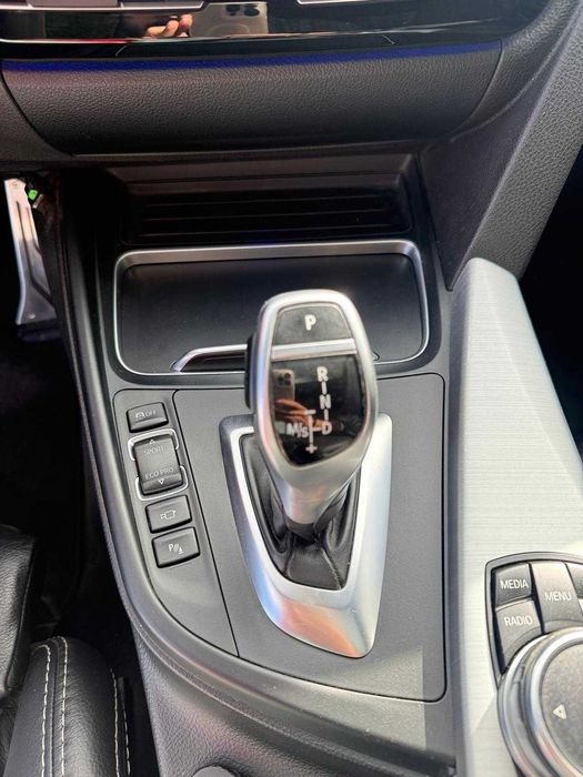 BMW seria 3 F30 2016 3 butoane