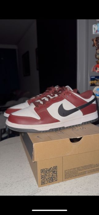 Nike dunk low-тъмночервено и бяло