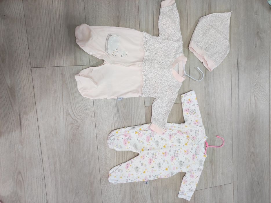 Ромпъри и жилетки за бебе 50 и 56 размер