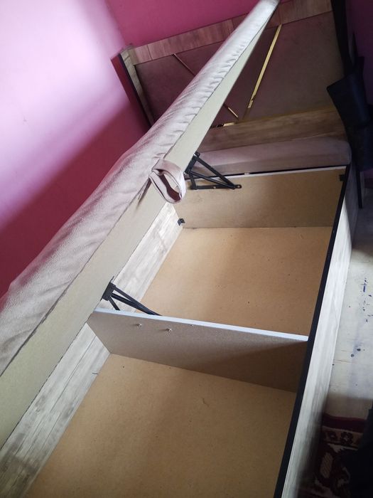 Karovat mebel yarm puliga sotb yuboriladi
