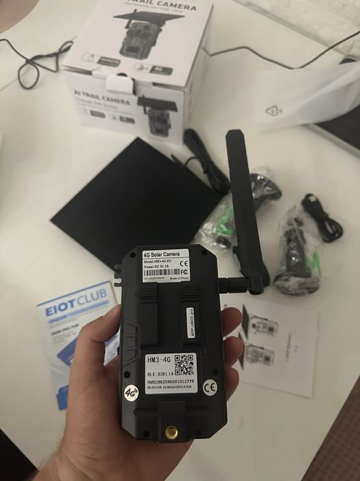 Camera video vanatoare 4G cu SIM si GPS inclus, panou solar inclus