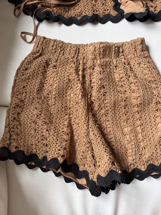 Комплект къс панталон и блуза