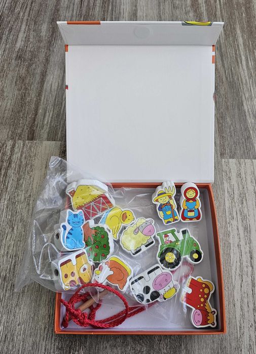 Joc Montessori din lemn VIGA – piese de înșiruit – ca nou