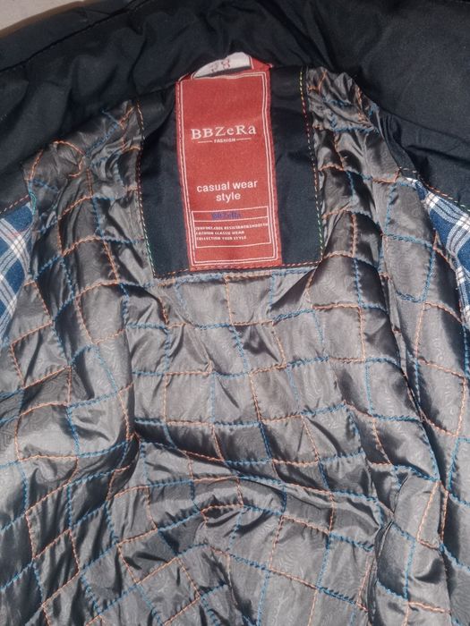 Продам куртку осень весна