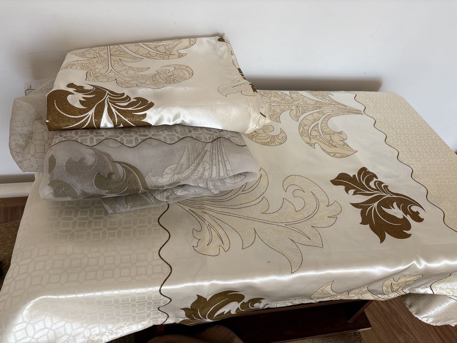 Продаетсяшторы с тюлью, высота 3 метра