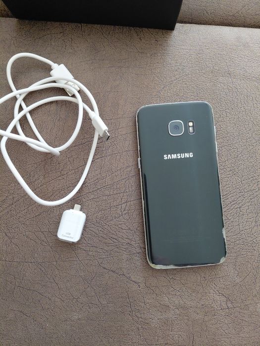 Продавам телефон Samsung S7 edge