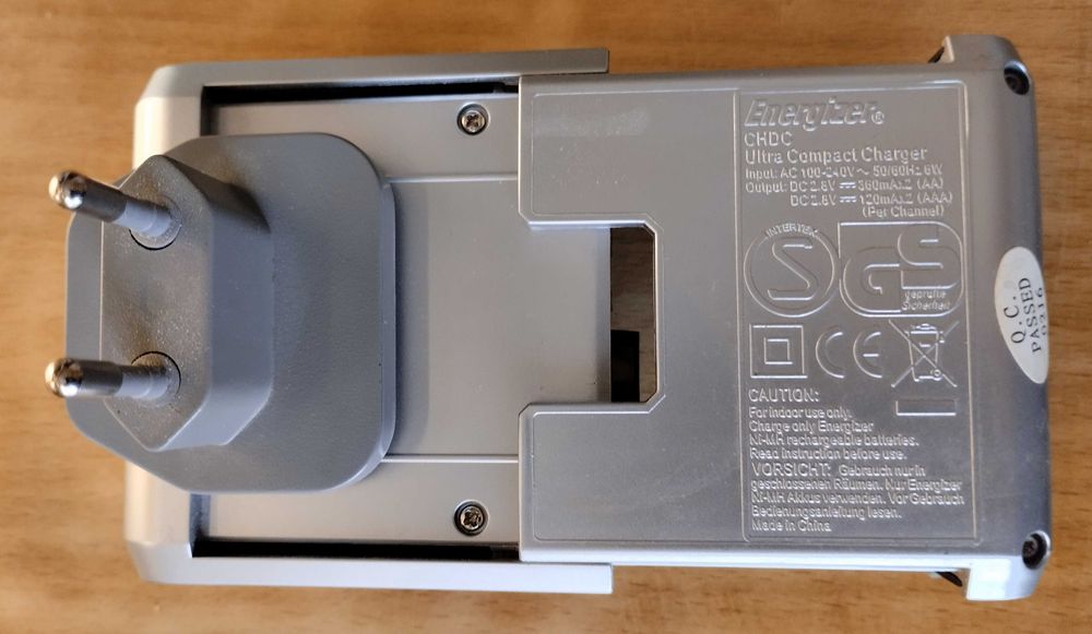 Зарядное устройство Energizer CHDC
