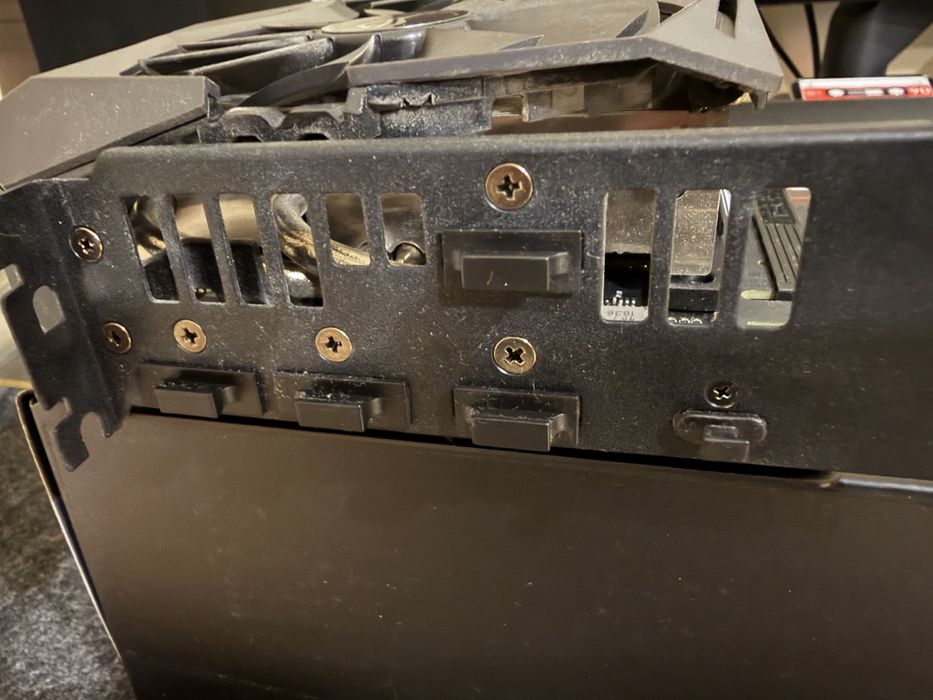 Видеокарта “Asus Rog Strix RTX2060 Super Advanced Edition