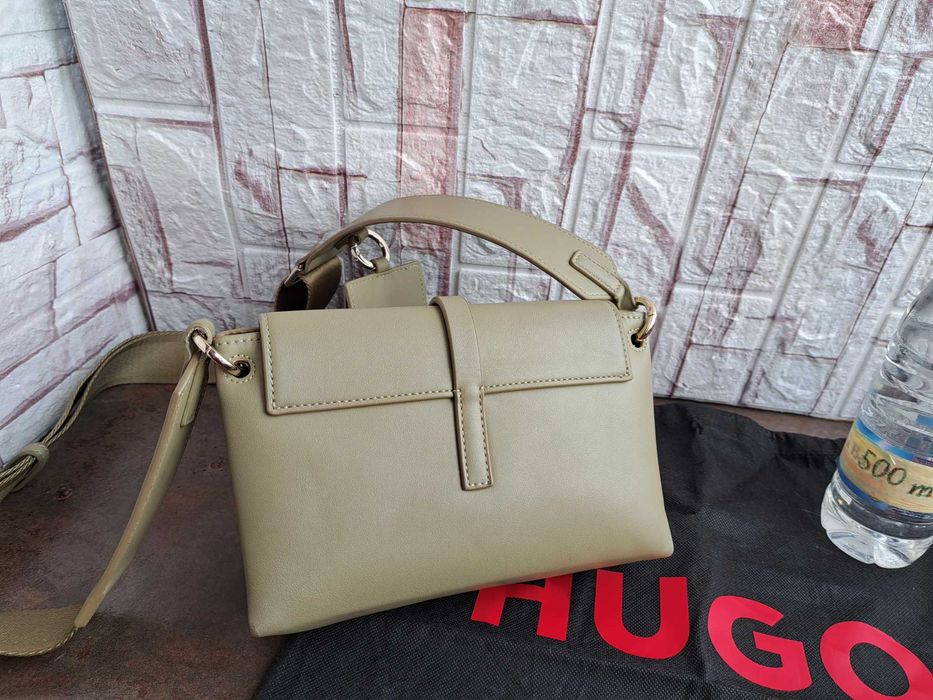 дамска чанта,HUGO,малка  чантичка,хуго
