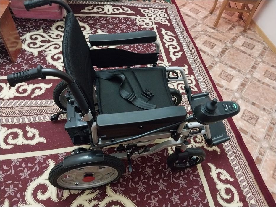 Коляска инвалидов