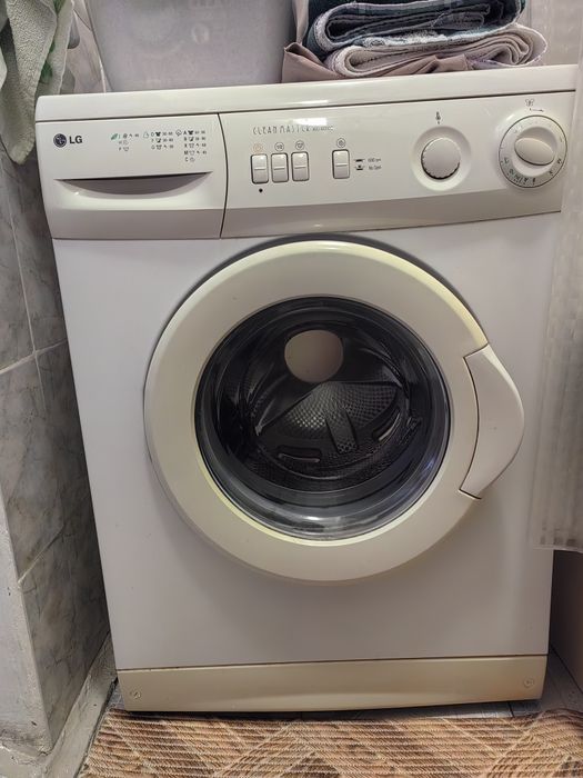 Продам стиральную машинку