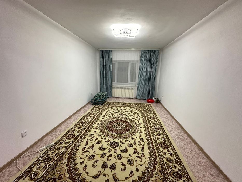 Сити 1 микр, 3 бөлмелі үй жалға беріледі