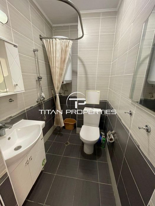 Дава се под наем Двустаен апартамент в Бургас, Възраждане - 70 кв.м за 357 € - Снимка #4