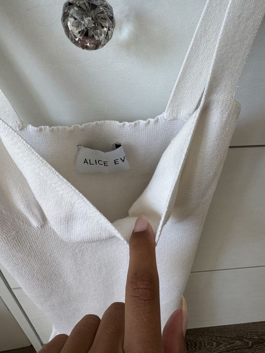 Alice Evis бяла рокля