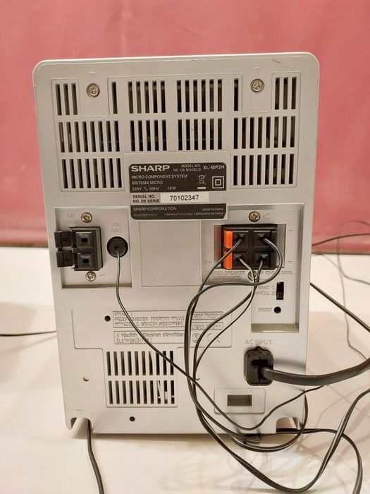 Sistem Sharp XL-MP2H, boxe, funcționează tape și radio. Citiți anunțul