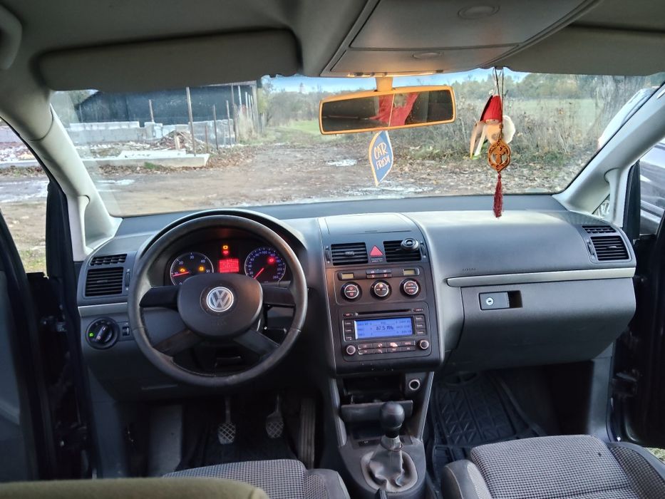 VOLKSWAGEN Touran 2004 — imagine 5