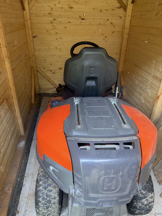 Vand tractor tuns iarba Husqvarna Rider R 320X AWD 4x4 CU masa de taiere
