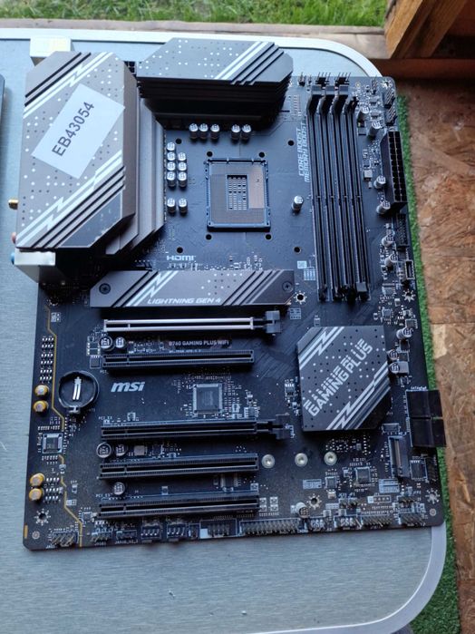 Placa de baza lga 1200 gygabite si asus defecte pentru piese