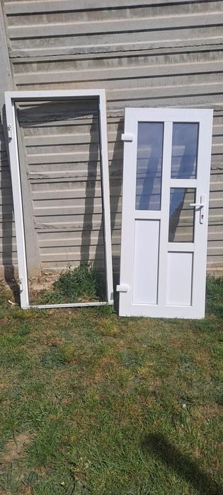 Usa Termopan si Usi Geamuri Lemn