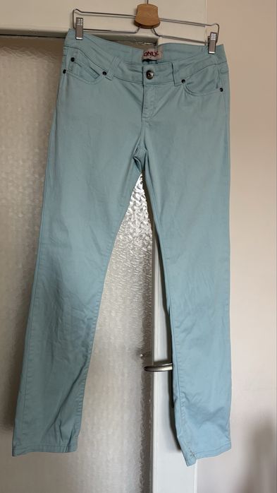 Дамски панталони Only и риза H&M новa