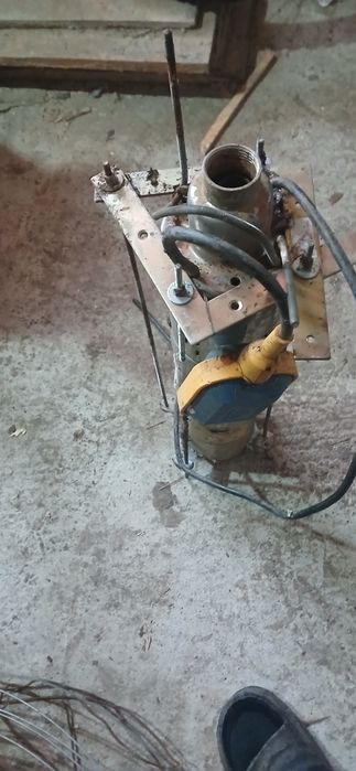 Pompă de apă pentru reparat