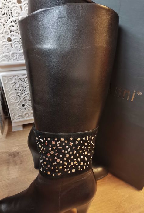 Дамски кожени ботуши