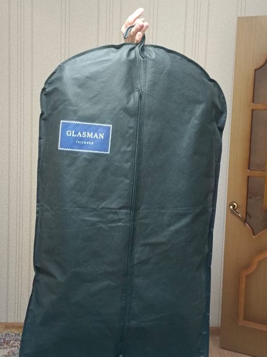 Продам костюм новый