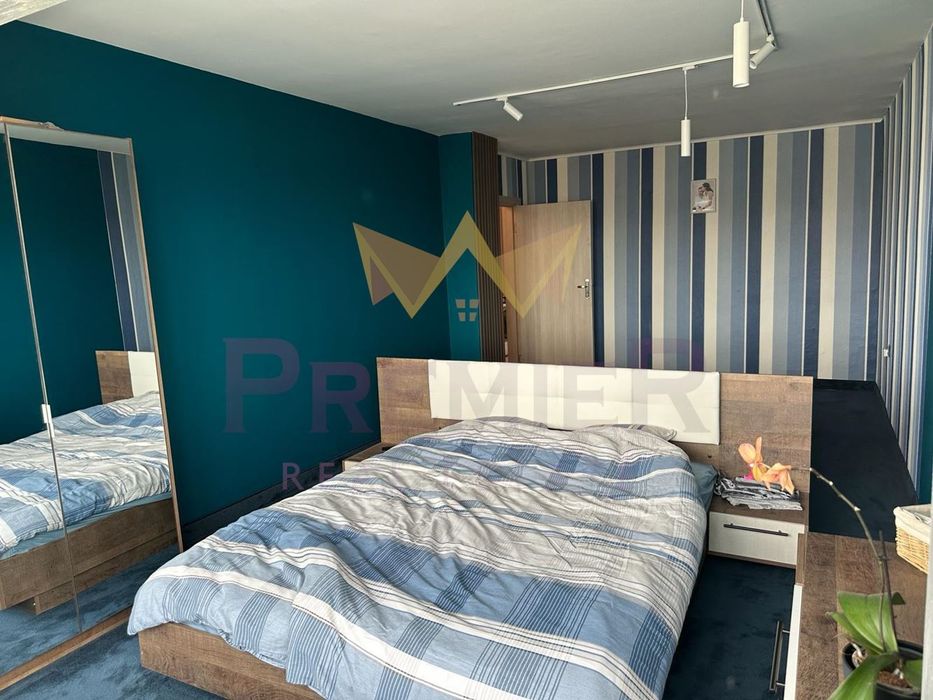 Продава се Тристаен апартамент в Варна, Възраждане 3 - 73 кв.м за 2192 €/кв.м - Снимка #9