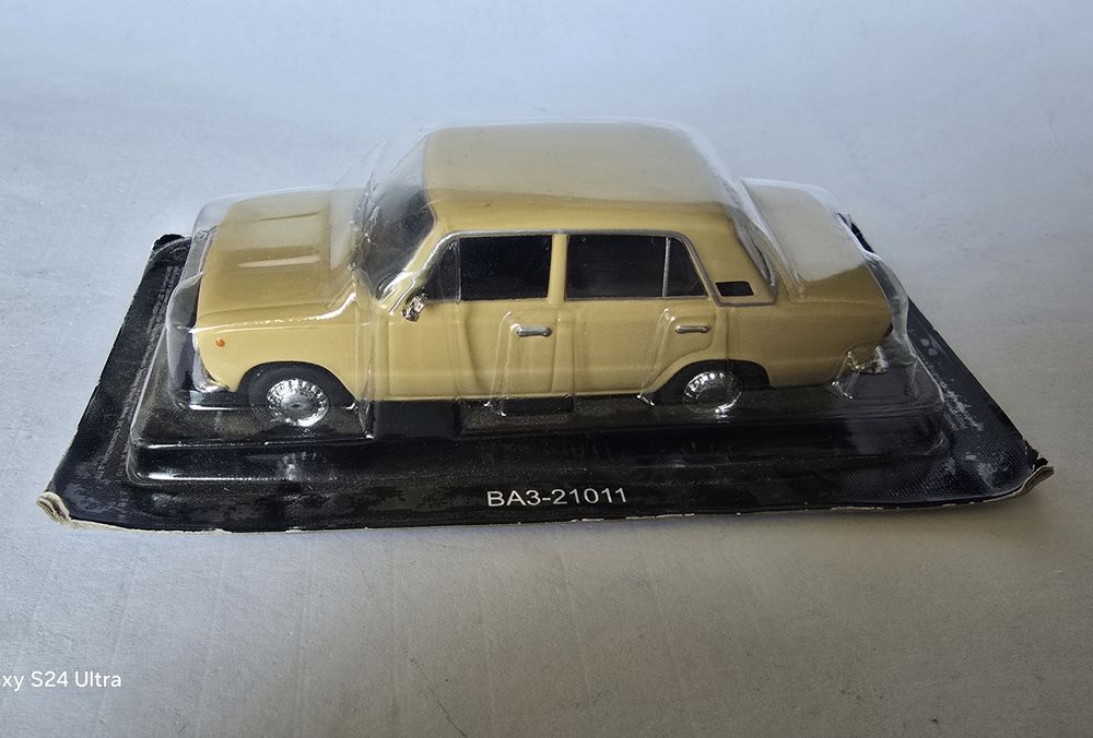 Продам модель автомобиля ваз 21011