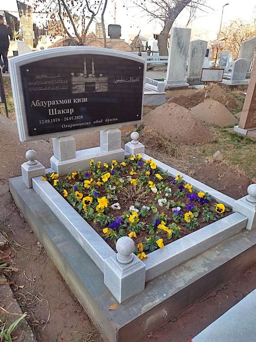 Кабр Тощлар Памятник