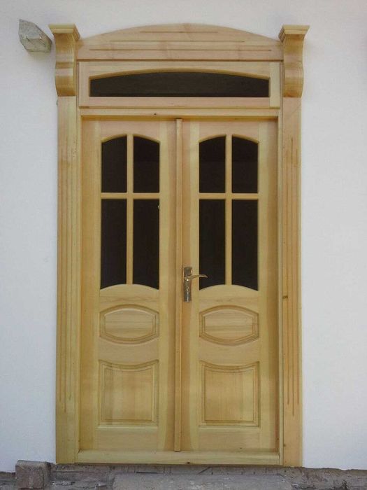 Деревянные рамы,двери,окна. Yog'ochdan yasalgan eshik va derazalar