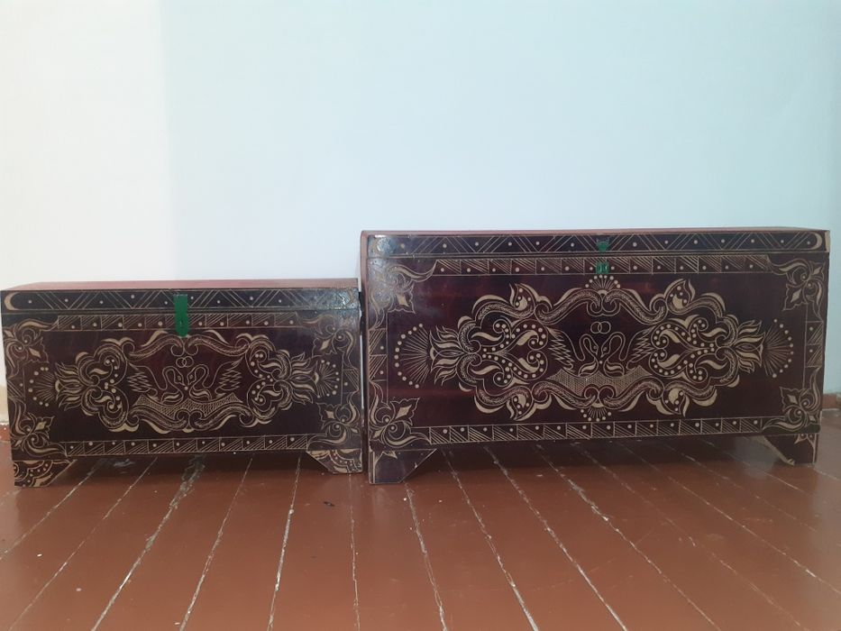 Үлкен, кіші сандықтар сатылады