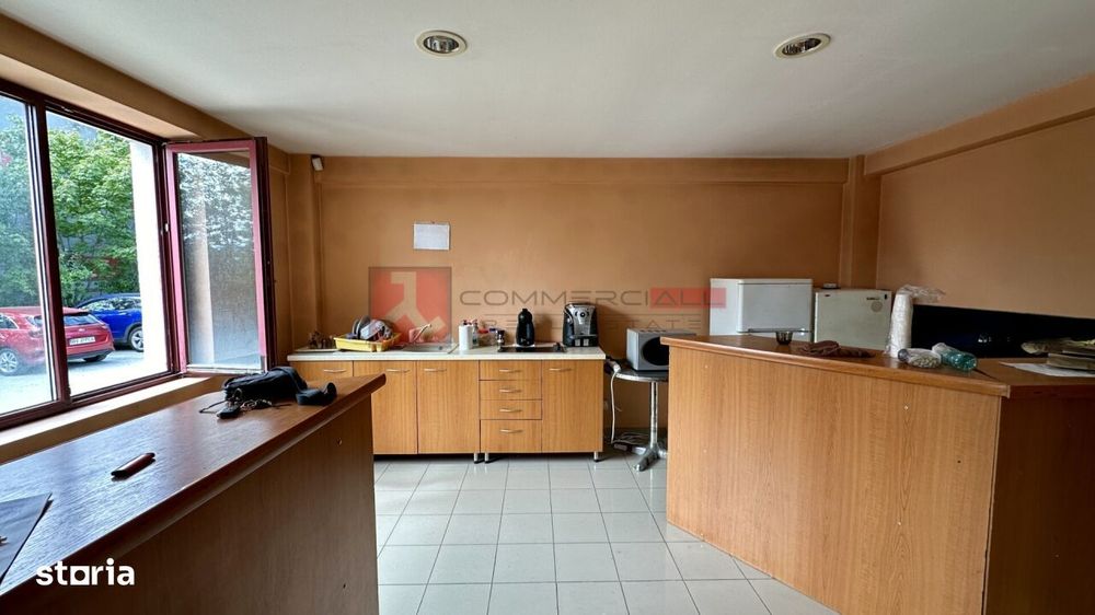 Spatiu Comercial 850 Mp. - Showroom Auto - Curte 4055 Mp.