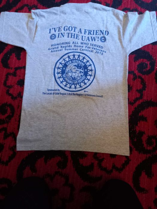 tricou simplu " in the UAW "