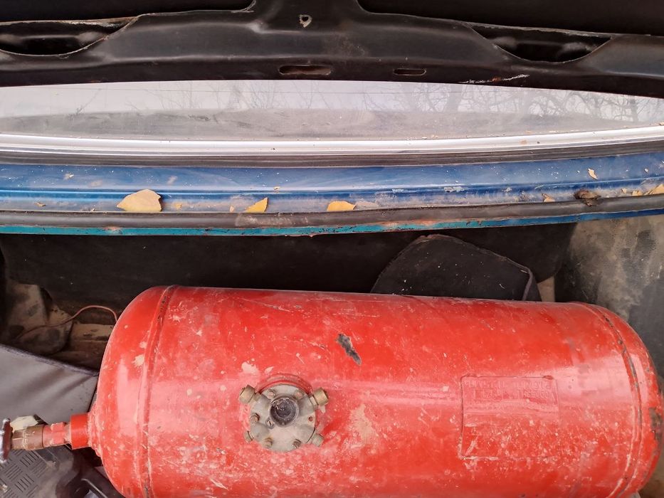 Продаётся газ баллон с редуктором