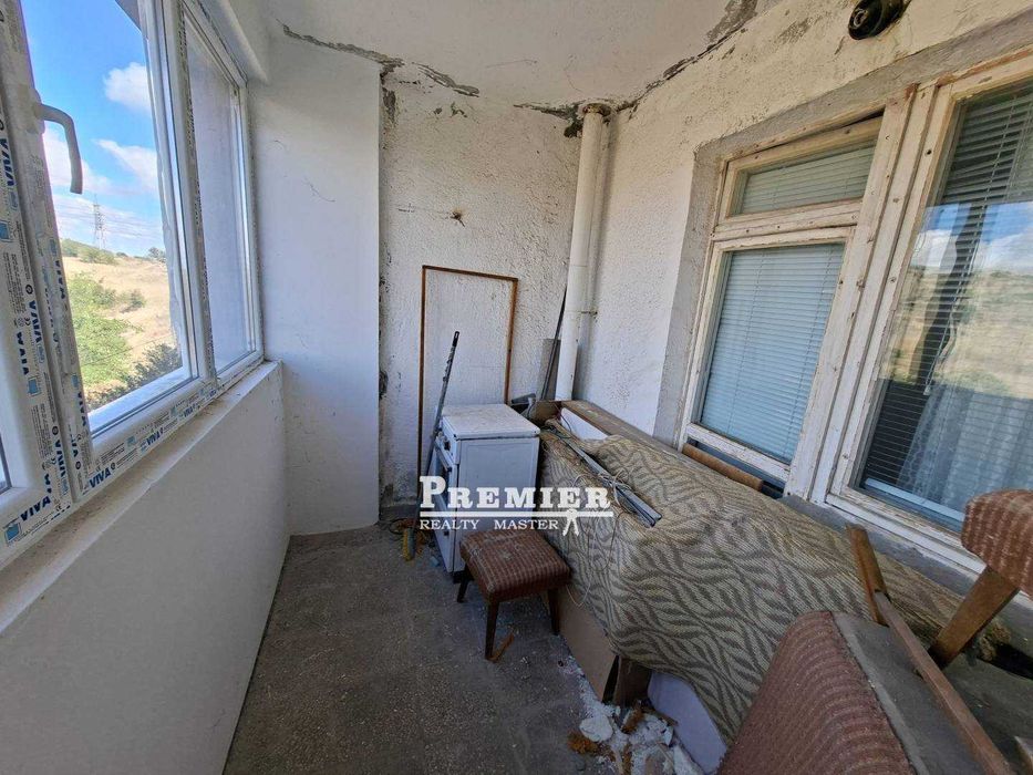 Продава се Двустаен апартамент в Бургас, Меден рудник - зона А - 76 кв.м за 1047 €/кв.м - Снимка #7