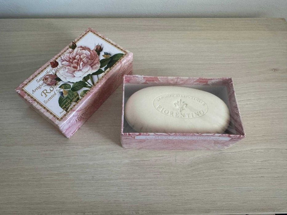 Săpun italian Saponificio Artigianale Fiorentino Rose 300 g – nou, sigilat