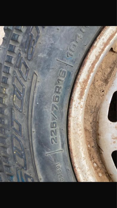 покрышка комплекте 225/75/R16