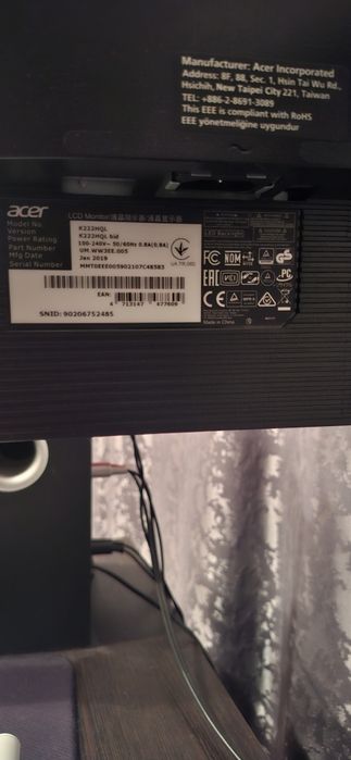 Монитор acer в хорошем состоянии.