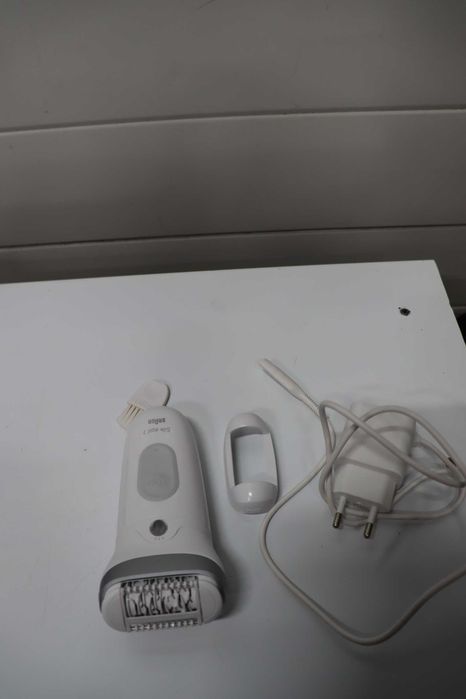 Braun Silk·épil 7 Епилатор за жени, Дамска самобръсначка, 7-011, Сребрист