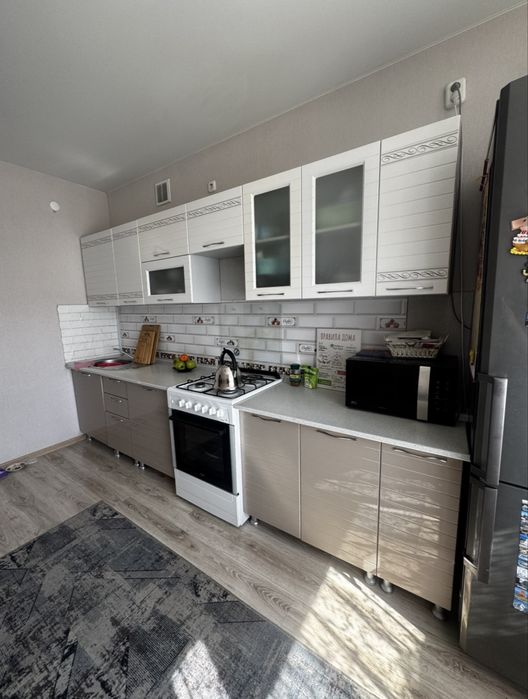 Продам газплиту с электродуховкой