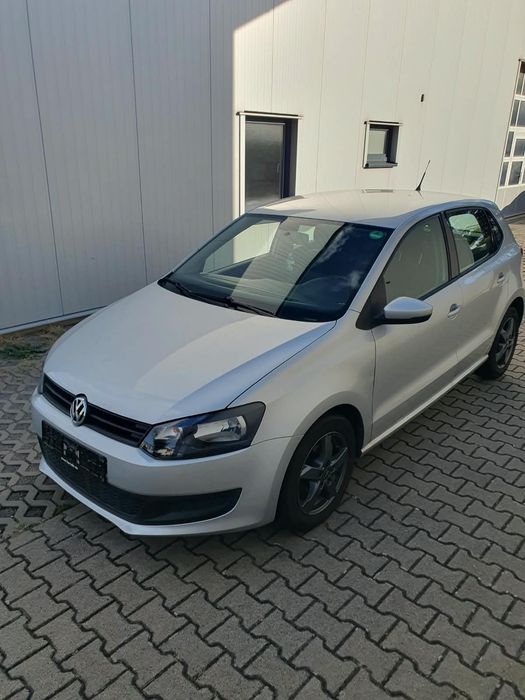 VOLKSWAGEN Polo 2011 — imagine 3