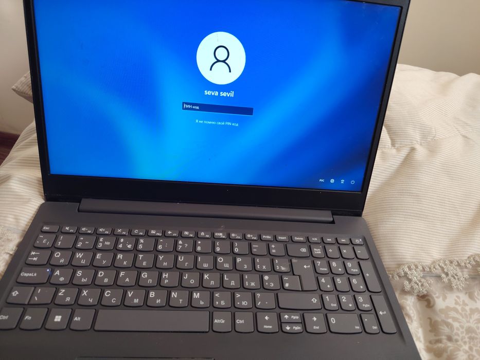 Lenovo V14‑IGL (82C3) ноутбук.