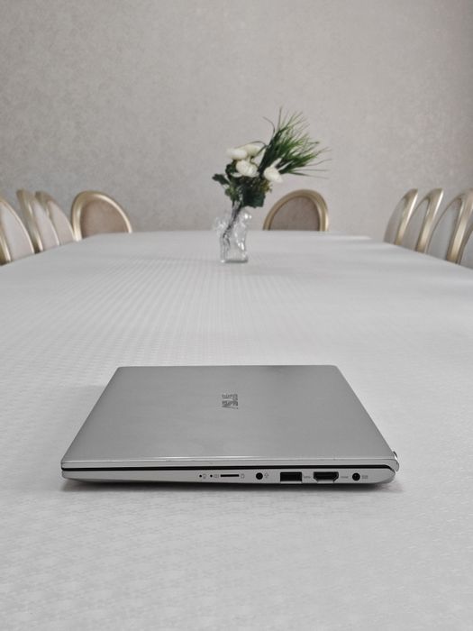Продам ноутбук Asus Vivobook 14