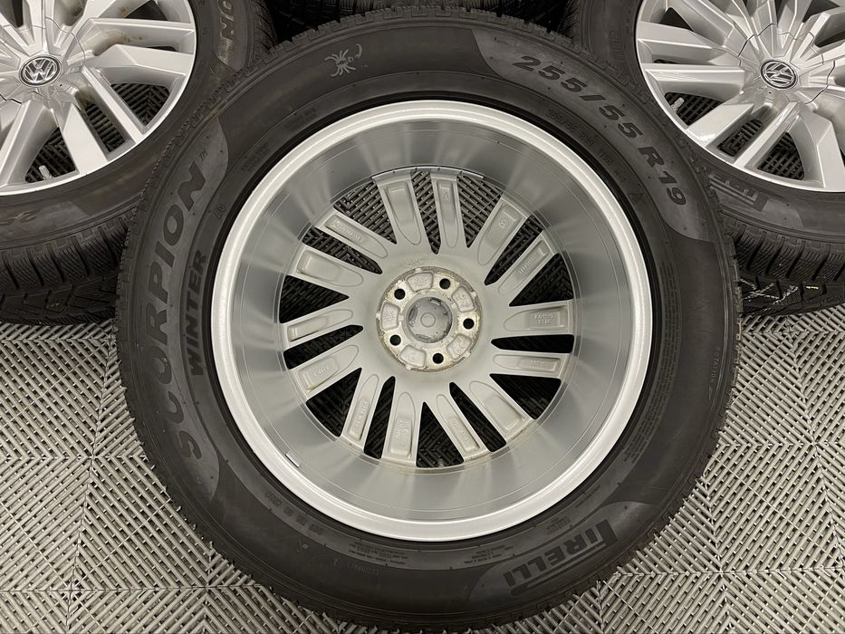 Jante Roti 19 VW Touareg 3 Audi Q7 4M Q8 E Tron Anvelope Vara Iarna 255 55 R19 M+S