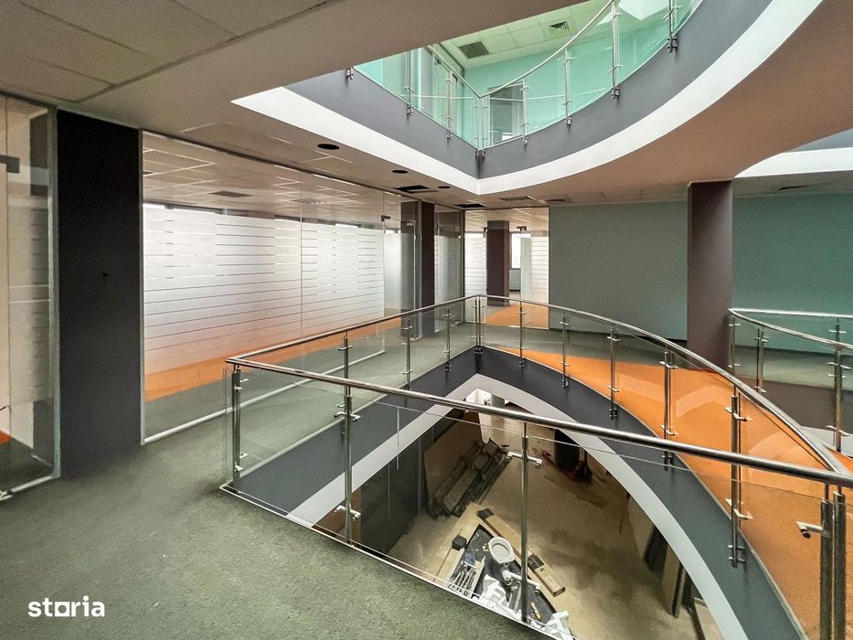 Proprietate comercială premium de vânzare- teren 3.728 mp |  Lângă A0