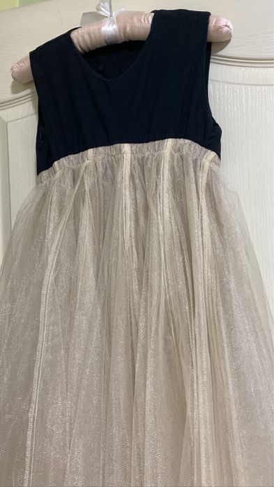 Рокля на марката Evis