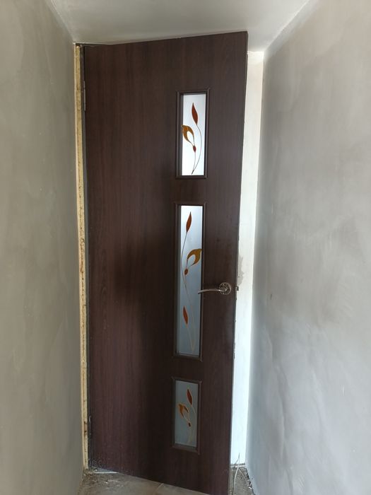 Меж комнатные двери